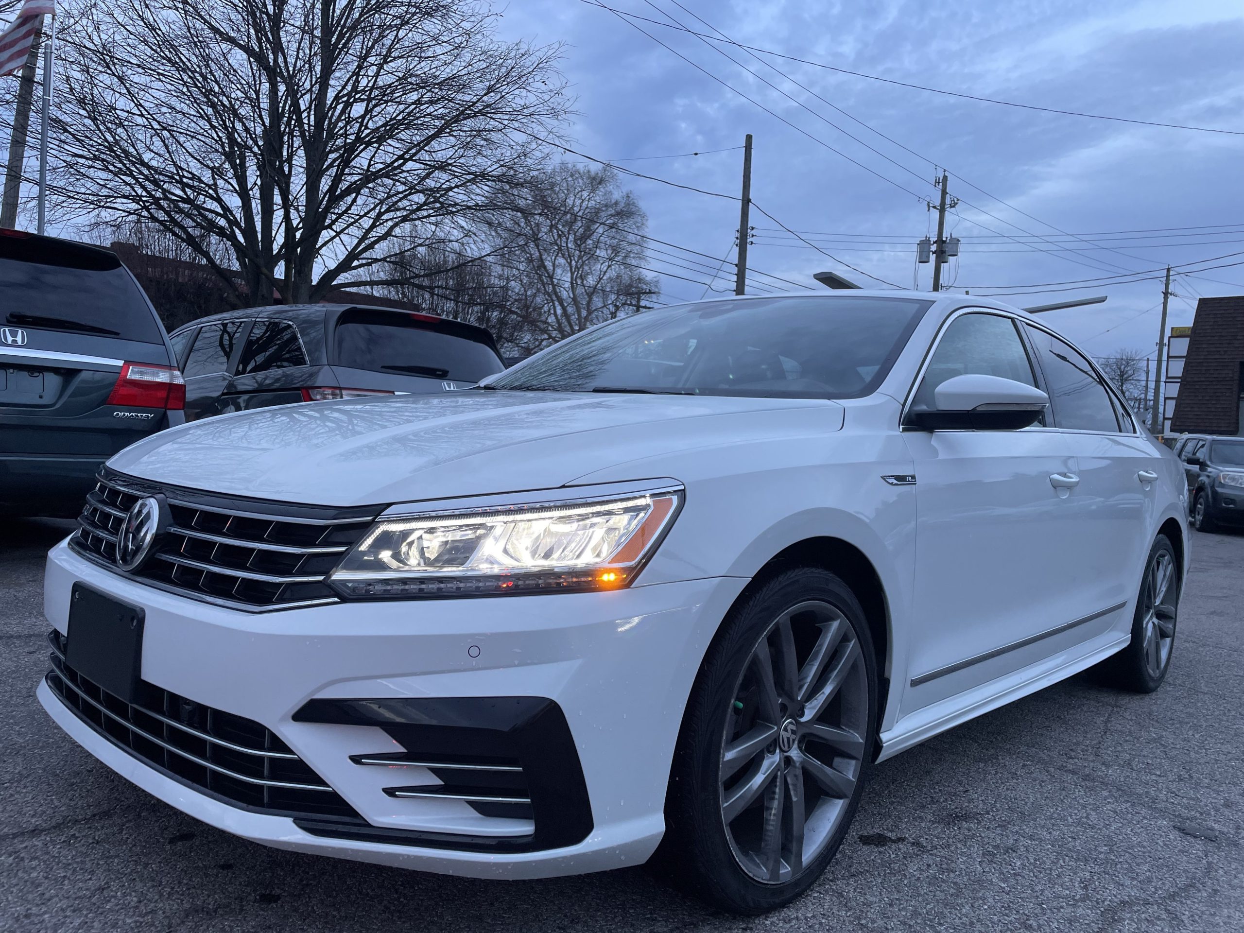 Продається Volkswagen Passat R-line 2019 року випуску
