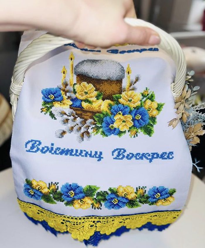 Вишиті рушнички до Великодня