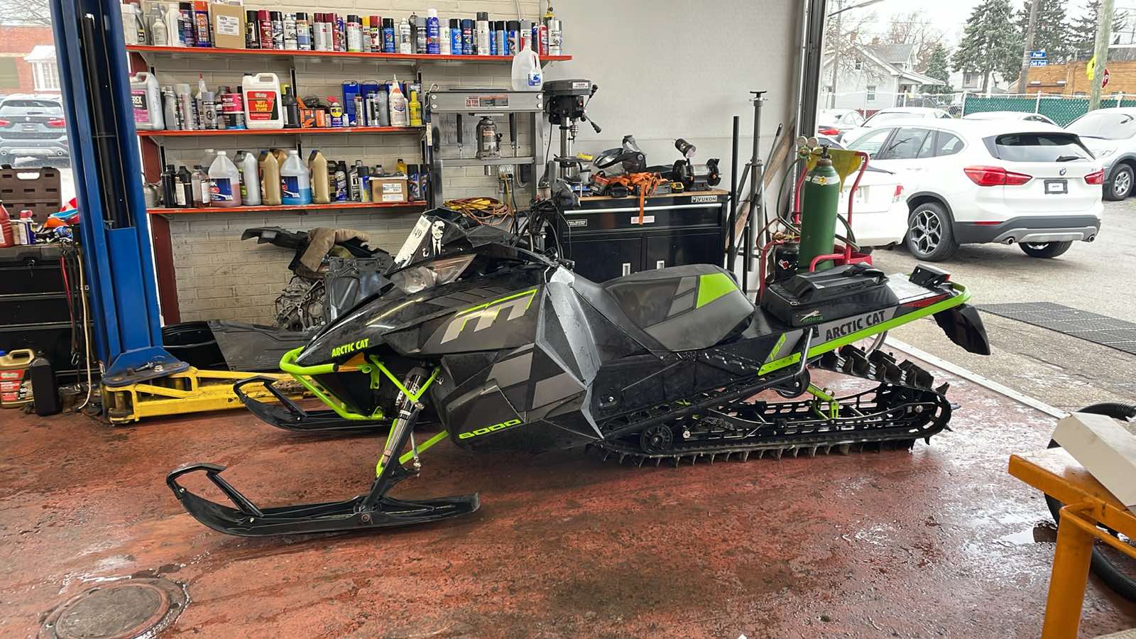Продаж снігохода Arctic Cat 800cc 2017 року в ідеальному стані!