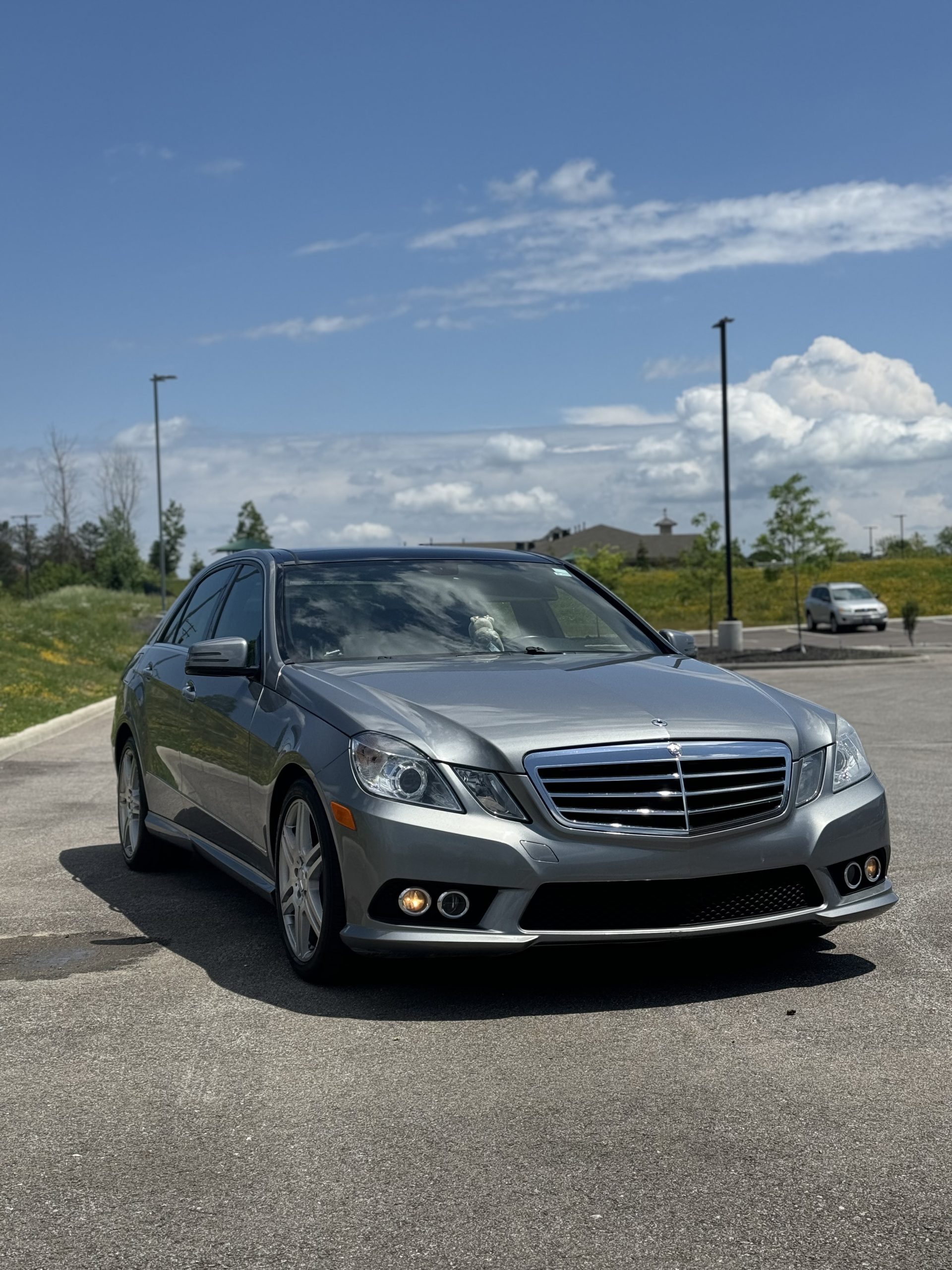 Продається автомобіль Mercedes-Benz E350 2010 року випуску