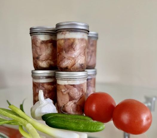 Продається домашня тушонка зі свинини