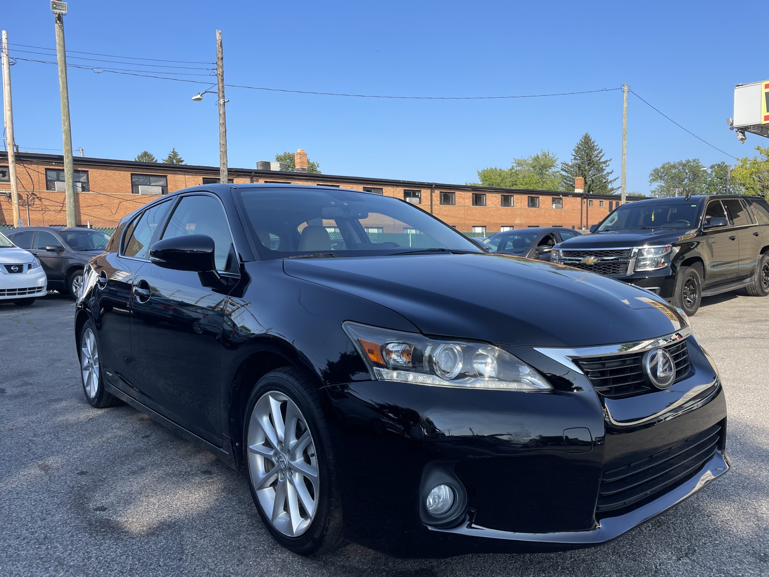 Продається автомобіль Lexus CT 200h