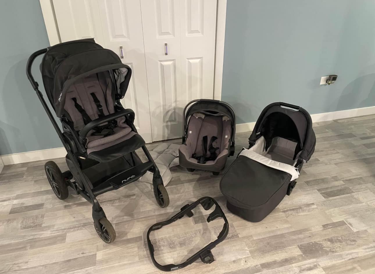 Продається дитяча коляска Nuna Mixx travel set