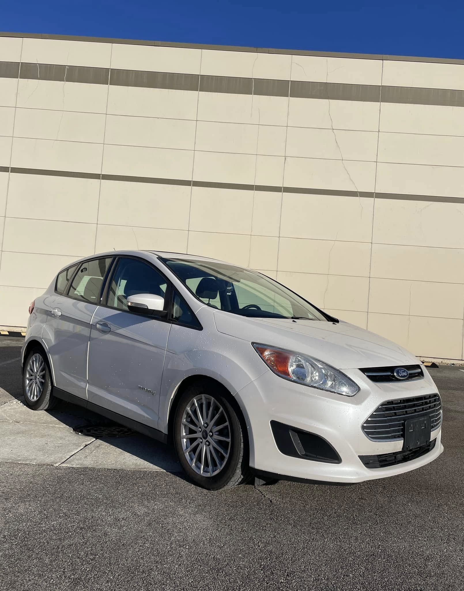 Продається автомобіль FORD c-max HYBRID 2013
