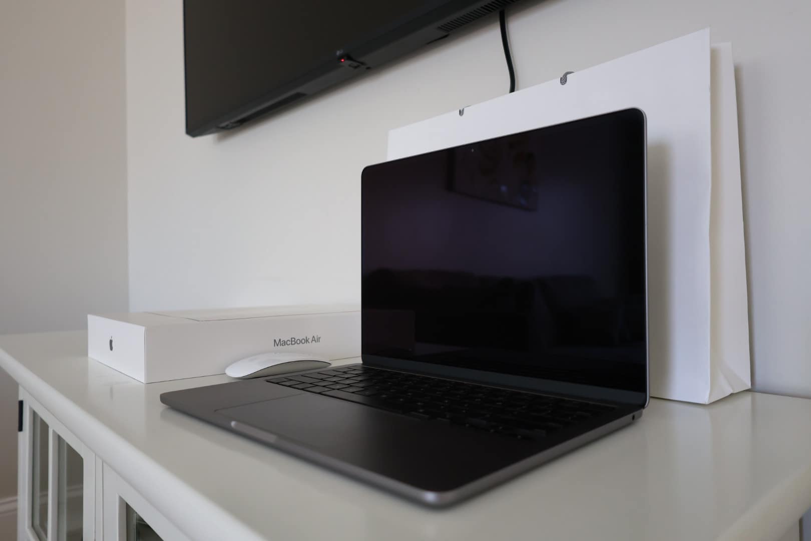 Продається 13-inch MacBook Air with M3 chip - Space Gray MBA 13.6