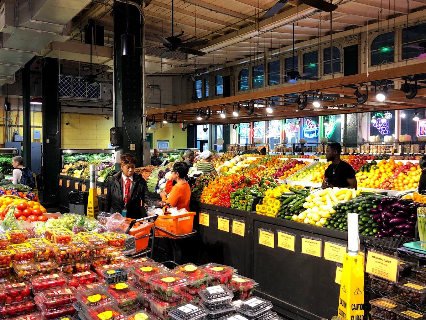 Reading Terminal Market: серце гастрономічної культури Філадельфії