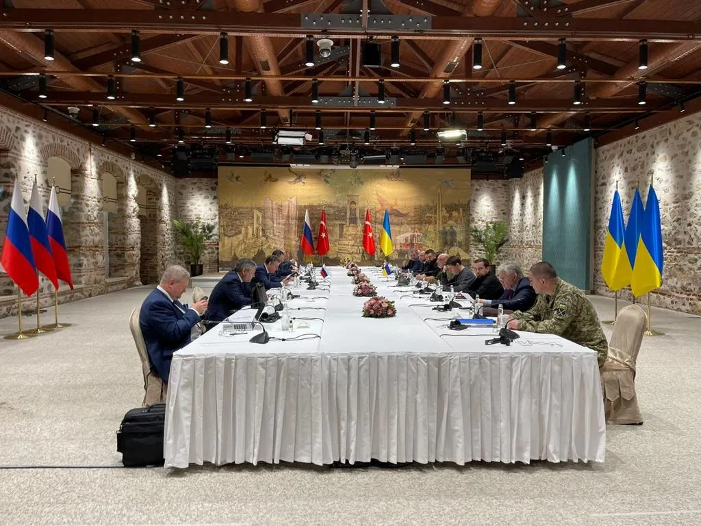 Istanbul Chaos: How the Kremlin Dictates the Pace of Peace Negotiations