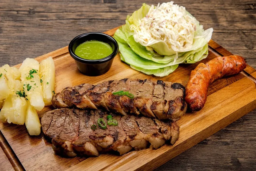 La Crema Food & Grill — Venezuelan Heart of Miami