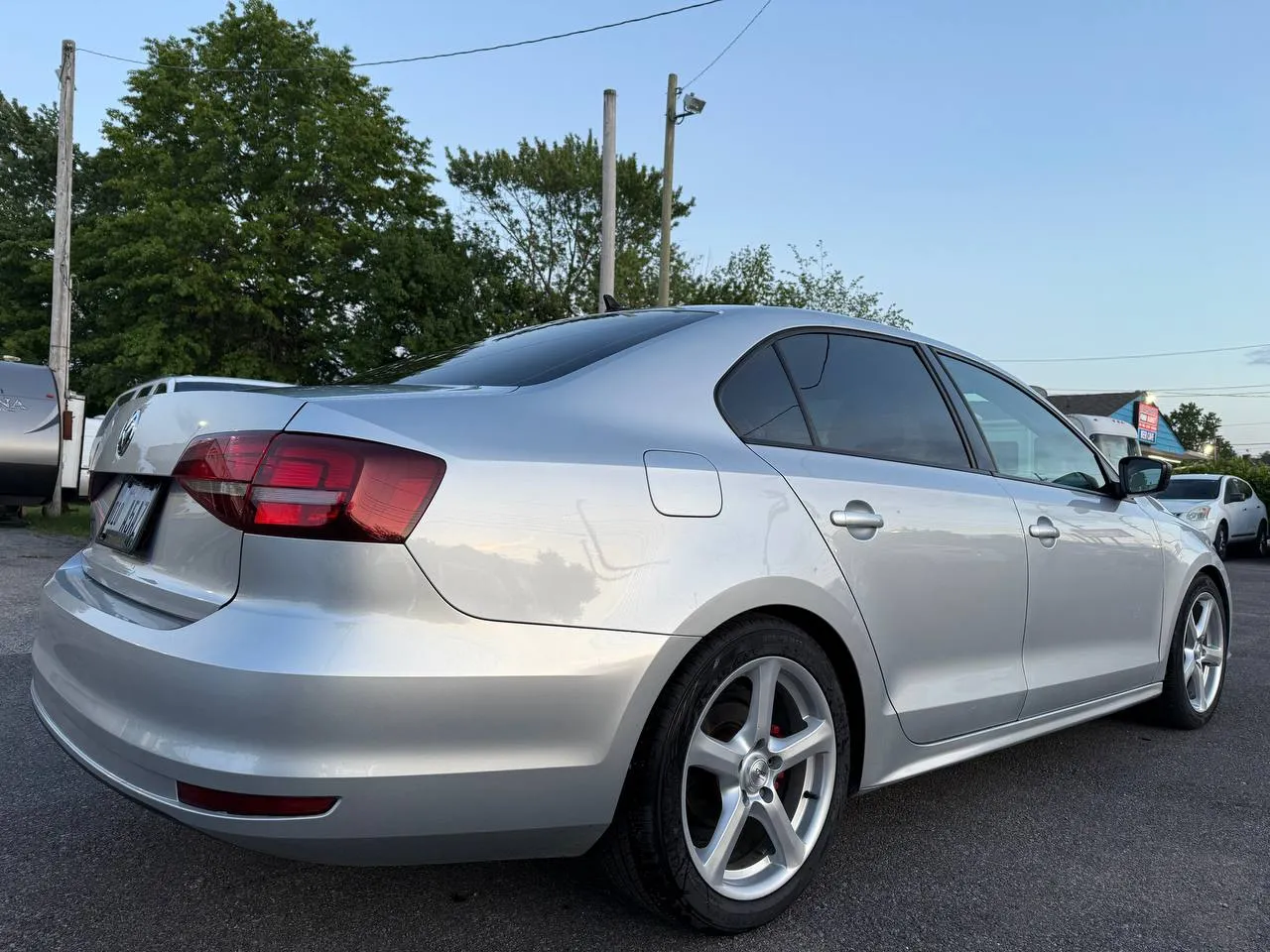 Продається: Volkswagen Jetta 1.4T S 2016 — Надійний, економний та динамічний седан!