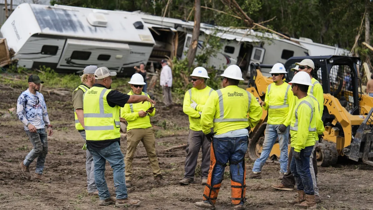 Tragedy in Texas: Over 100 dead, 11 girls from the "Mystic" camp still missing