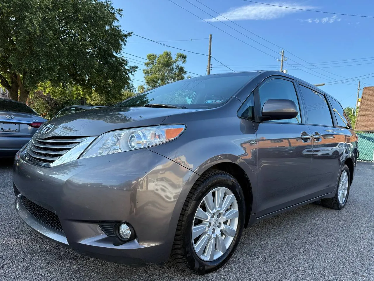 2017 Toyota Sienna Limited Premium XLE AWD