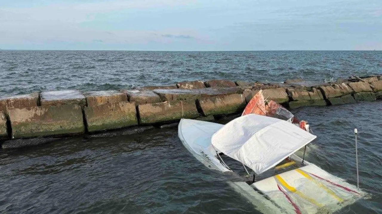 Tragedy on the Great Lakes: boat crashes into a breakwater, two in critical condition