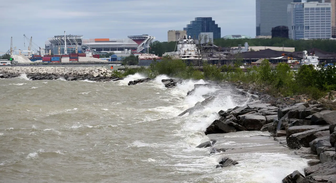 Undertow Currents on Lake Erie: The Dangers Facing Vacationers