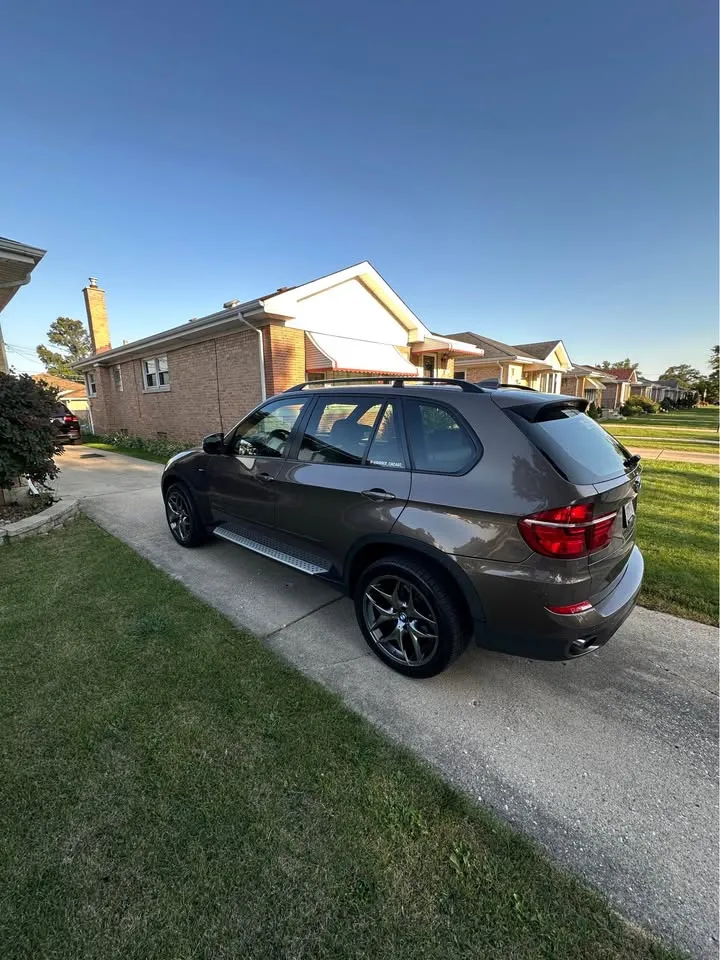 Продається автомобіль BMW X5 E70 