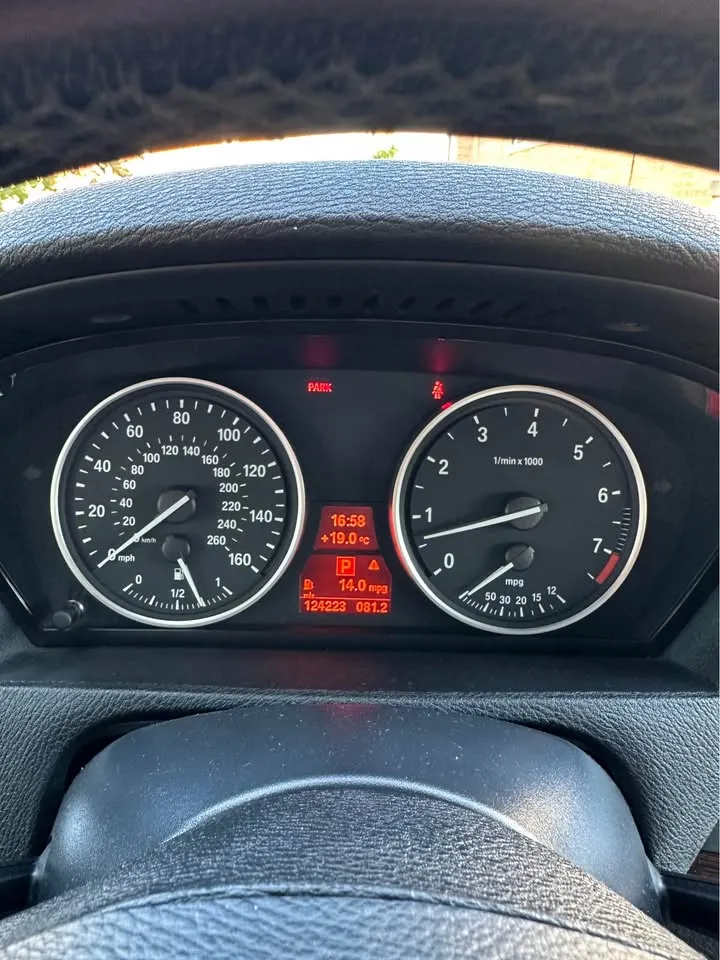 Продається автомобіль BMW X5 E70 