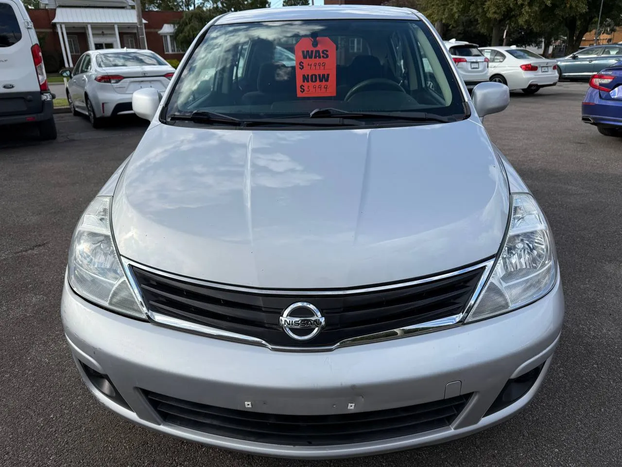 2011 Nissan Versa SL