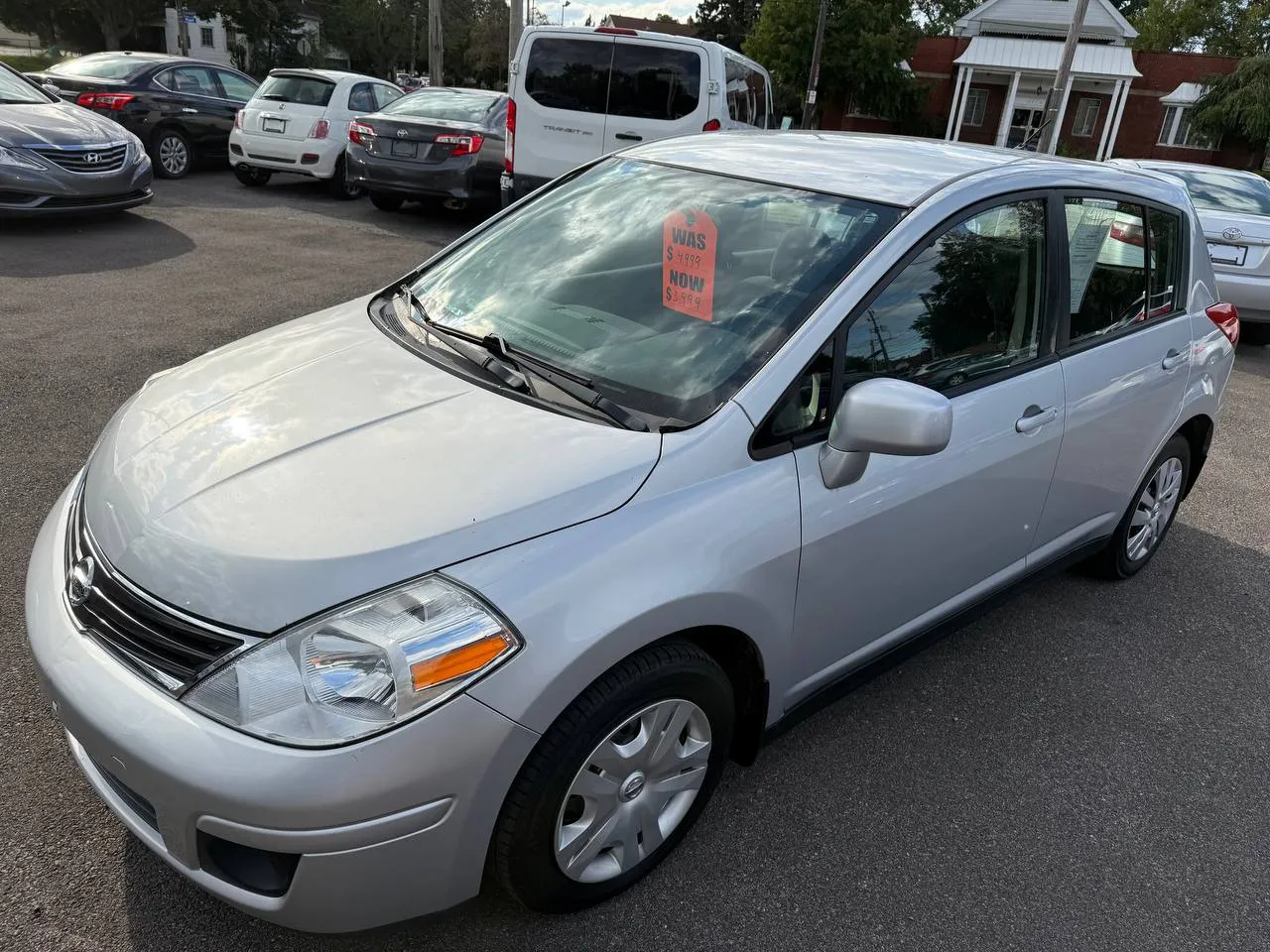 2011 Nissan Versa SL