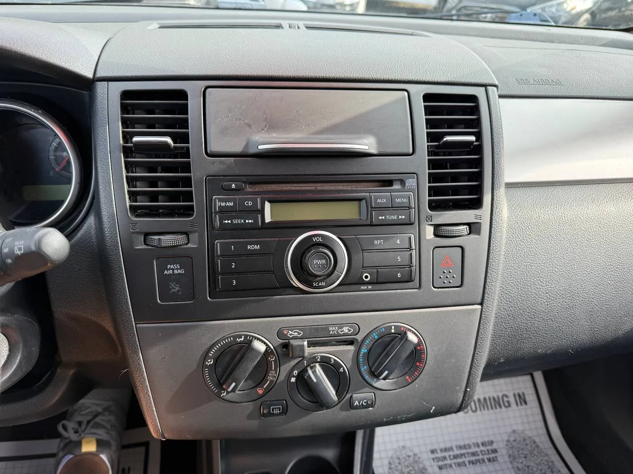 2011 Nissan Versa SL