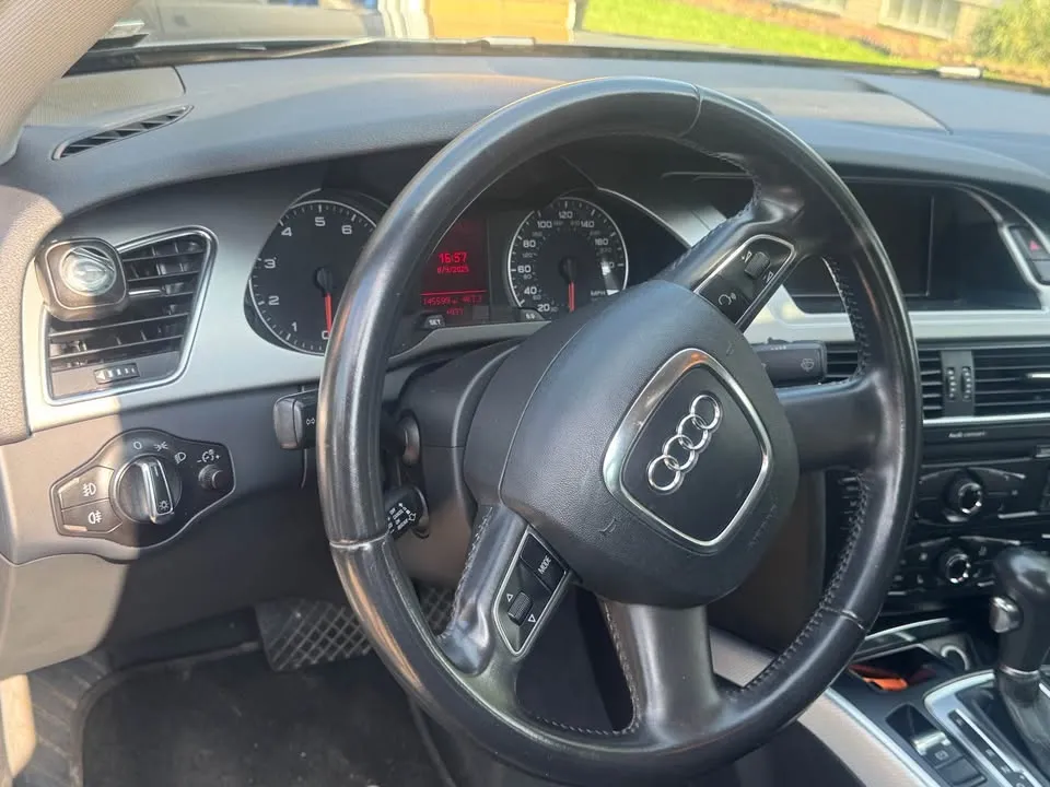 Продається Audi A4 2011
