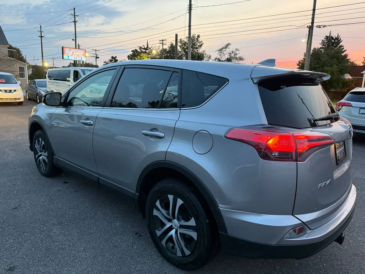 2018 Toyota RAV4 LE