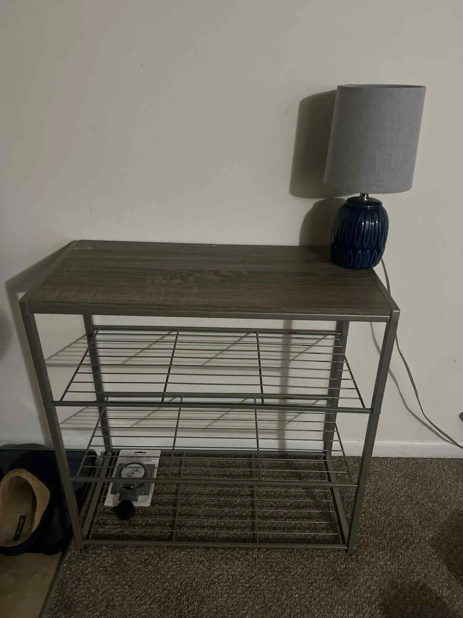Sale of used furniture