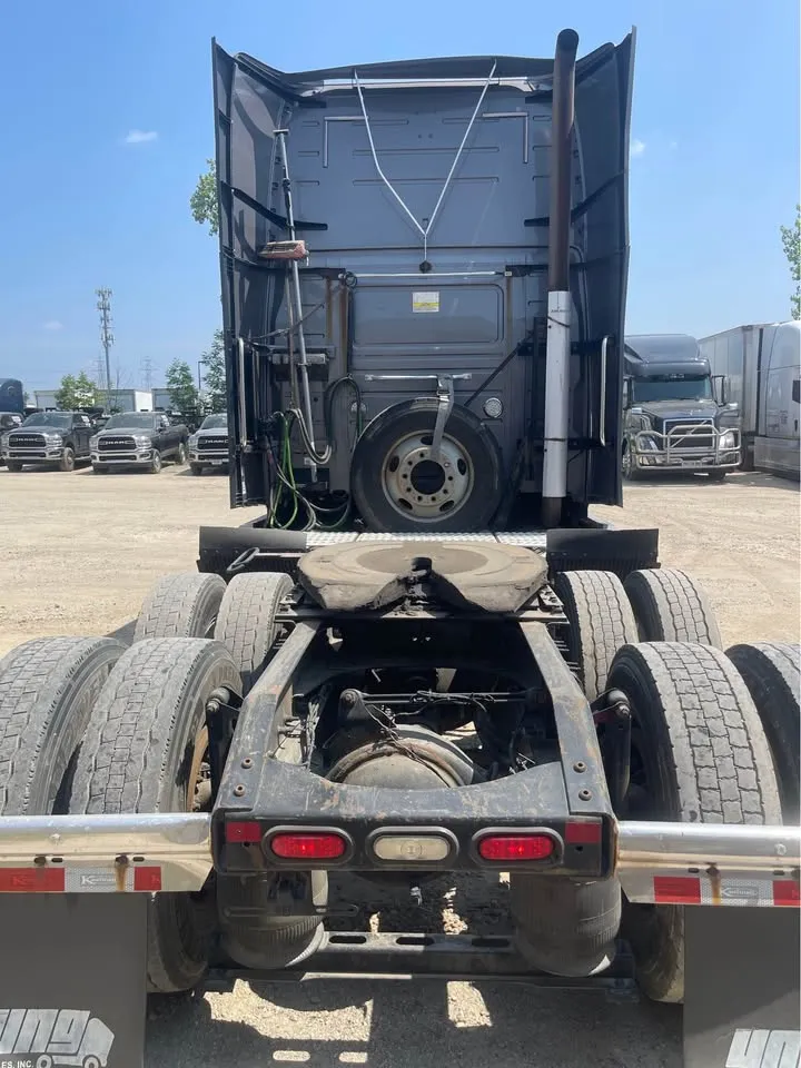 For Sale: Volvo VNL 670 Truck 2017