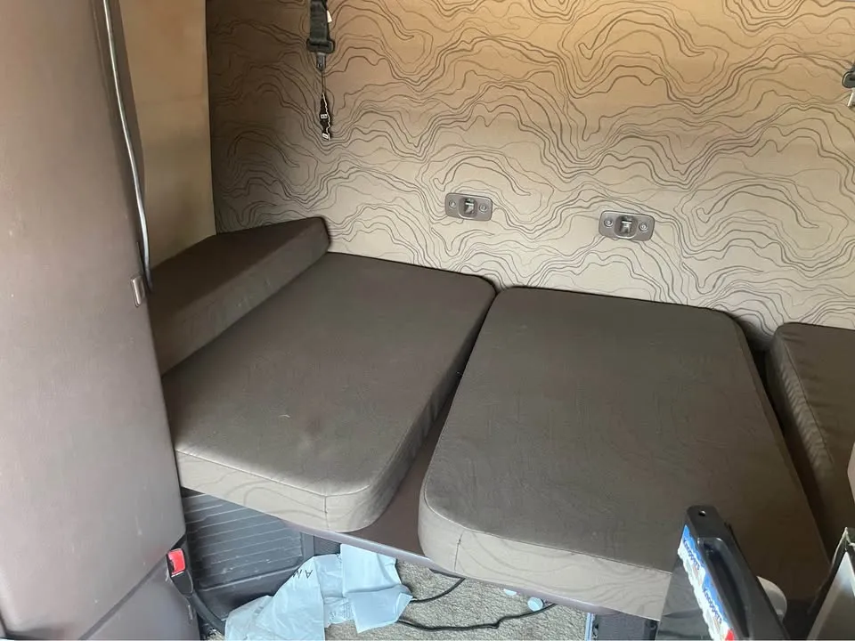 For Sale: Volvo VNL 670 Truck 2017